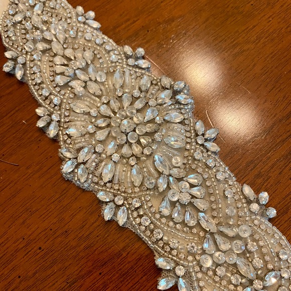 Wedding dress belt